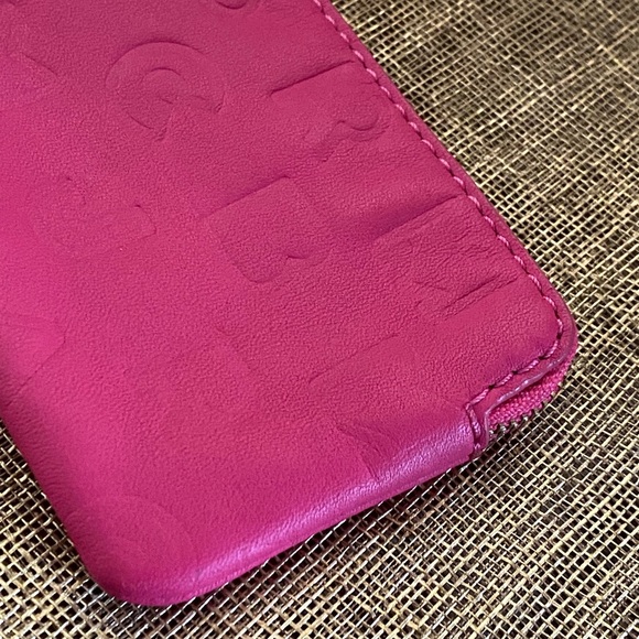 Authentic Marc Jacobs key pouch - Picture 3 of 10